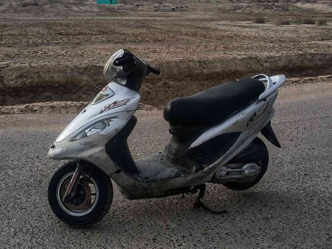 كامكو v1  للبيع السعر 200 وبيه مجال اذا مراوس بيراني اطي فرق ***********
