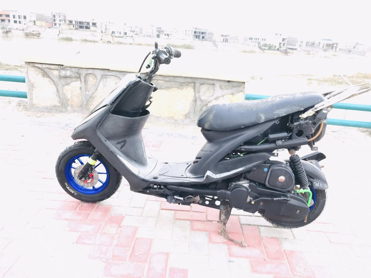 سلام عليك دراجه ماكس عدله نضيفه بلاديه سعر 450 مكان زعفرانيه رقم0771085589


**إذا كنت صاحب هذا الإعلان وتريد حذفه لأي سبب، رجاءا أرسل رسالة إلى الدعم الفني**