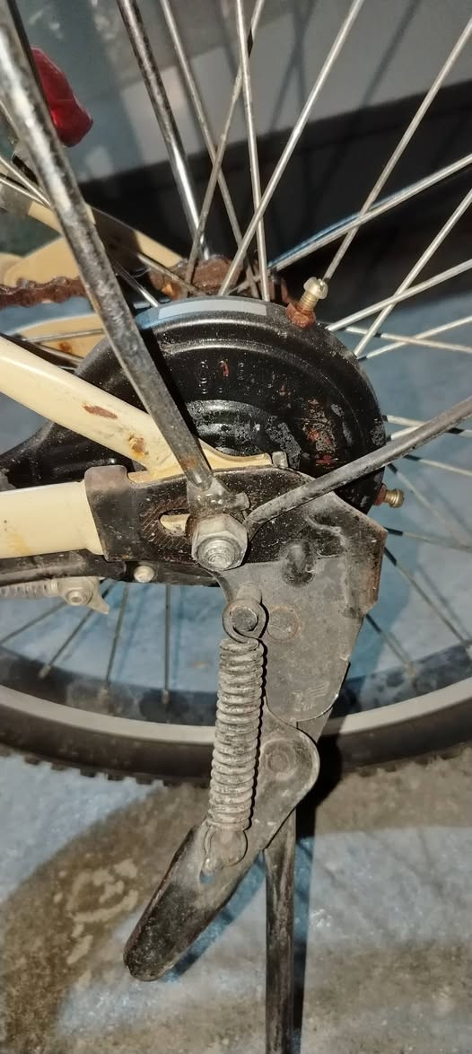 السلام عليكم عندي بسكل للبيع حجم 20 جديد مويل 20 نضيف بريك شغال جديد كشن نضيف سعر 80


**إذا كنت صاحب هذا الإعلان وتريد حذفه لأي سبب، رجاءا أرسل رسالة إلى الدعم الفني**