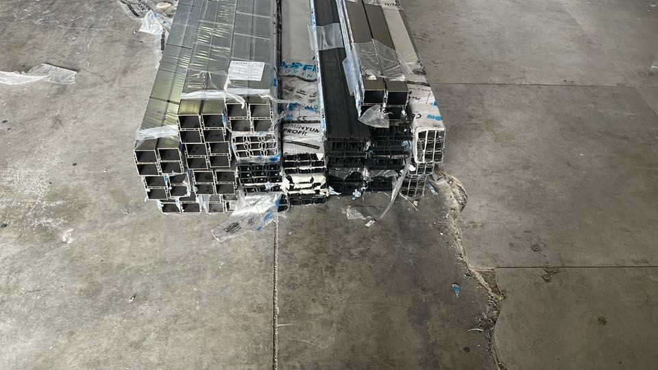 السلام عليكم ورحمة الله وبركاته تمّ بعون الله تعالى وصول مقاطع مفصلي تركي ARFEM  جميع الألوان اسعار جمله سعر تنافسيه العنوان محموديه الاستفسار ***********
