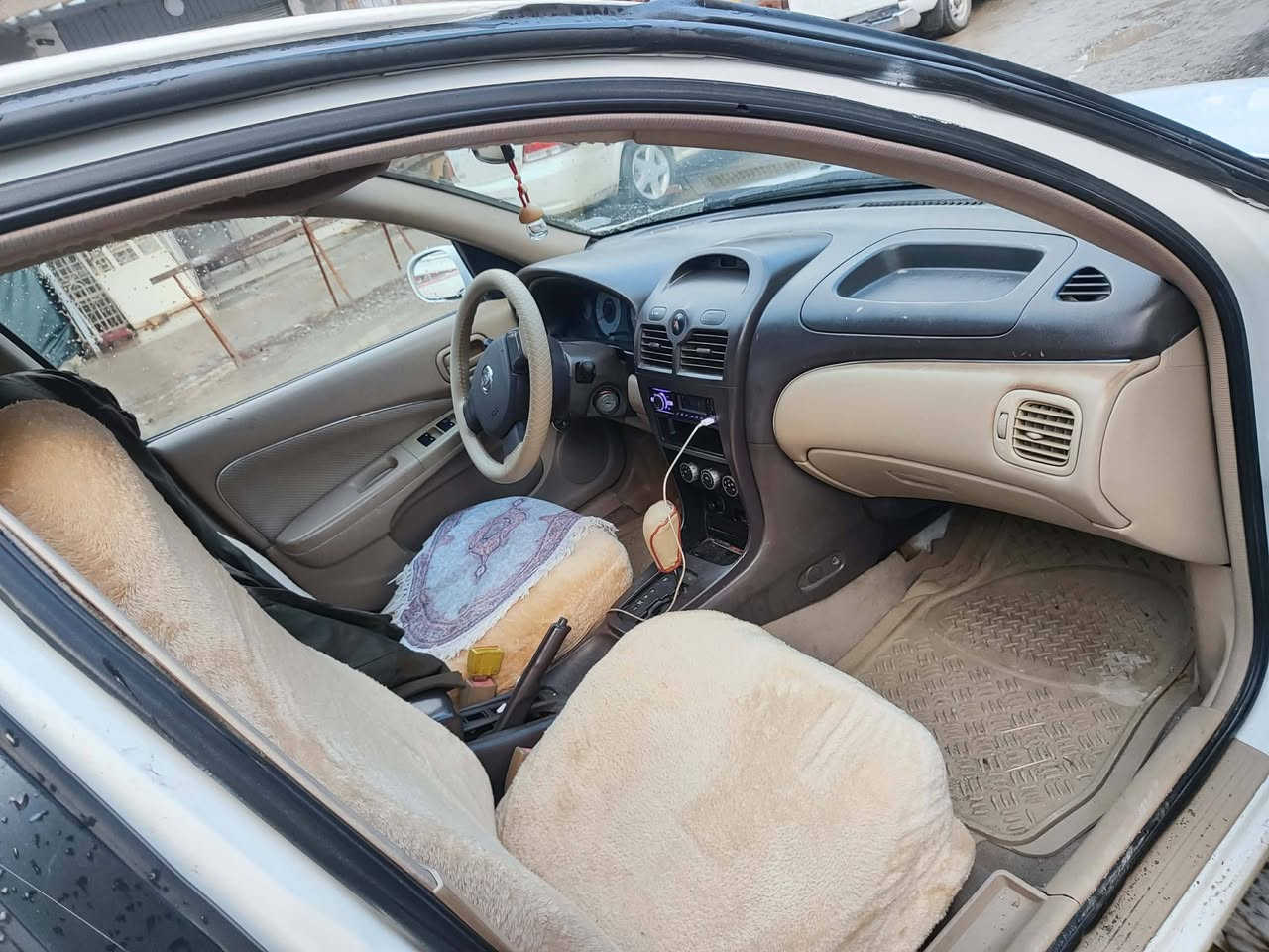 بۆفرۆشتن ‌:
نیسان سەنی 2009 بڕاوەی بێڕەقەم ئۆتۆماتیک 42 گەڵاو معامەلە
***********
