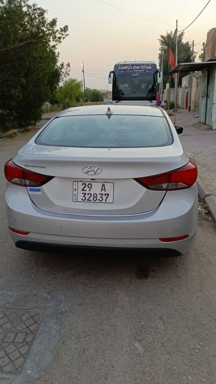 اللنترة امريكي 15تدفئة تبريد شغال مكينه دوش حجم 2000ارقام وسنويه جدد باسمي سعره شدة  18وهذا رقم التليفون ***********
