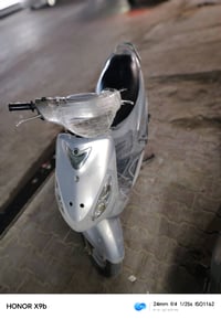 سكوتر • 2003 • ستاند نص