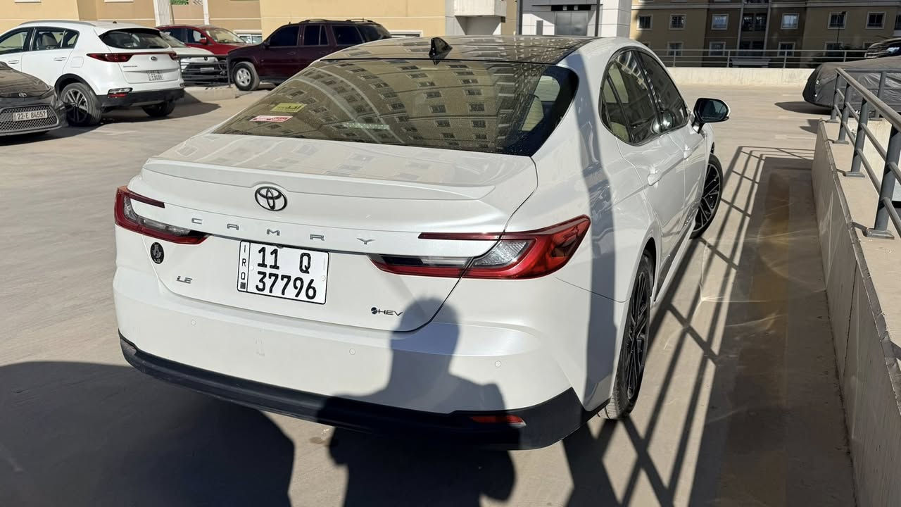 السلام عليكم ،

تويوتا كامري هايبرد
LE

2025
وارد عبد اللطيف جميل
ماشية ٢٧ الف كيلو
بانوراما
بيها تعديل بارد صغير بالجاملغ الامامي مؤشر بالصورة
و رصعة مسحوبة PDR بالجاملغ الخلفي مؤشرة

رقم بغداد

السعر : 39,400,000 دينار

***********
***********
