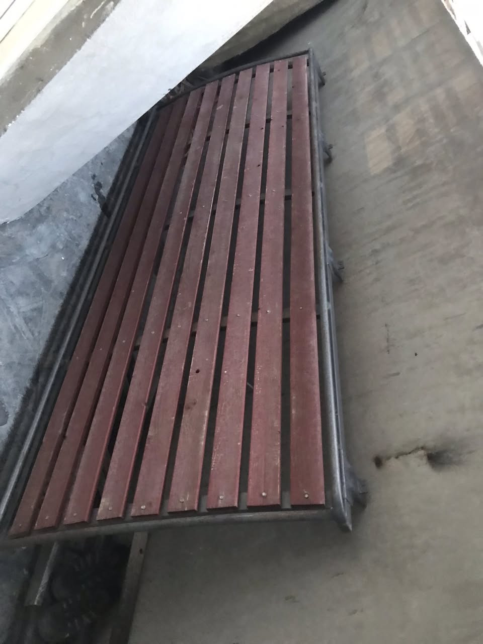 سلام عليكم اخوتي عندي للبيع درع نضيف خلفي يرهم على ستاركس والمنغوالي وعندي سيبايه مال منغوالي ١٤ وتوهم على شبوط جديد جديد شغل نصر الجميلي مفصلهه قبل شهر اريدهه 
ب١٦٠بيهه مجال بصيط لن جديده والله
ودرع ب٤٠
عنواني بغداد الدوره 
رقم الهاتف 
***********بي واتساب
