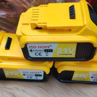 بطاريات • ديولت • ٣ قطع