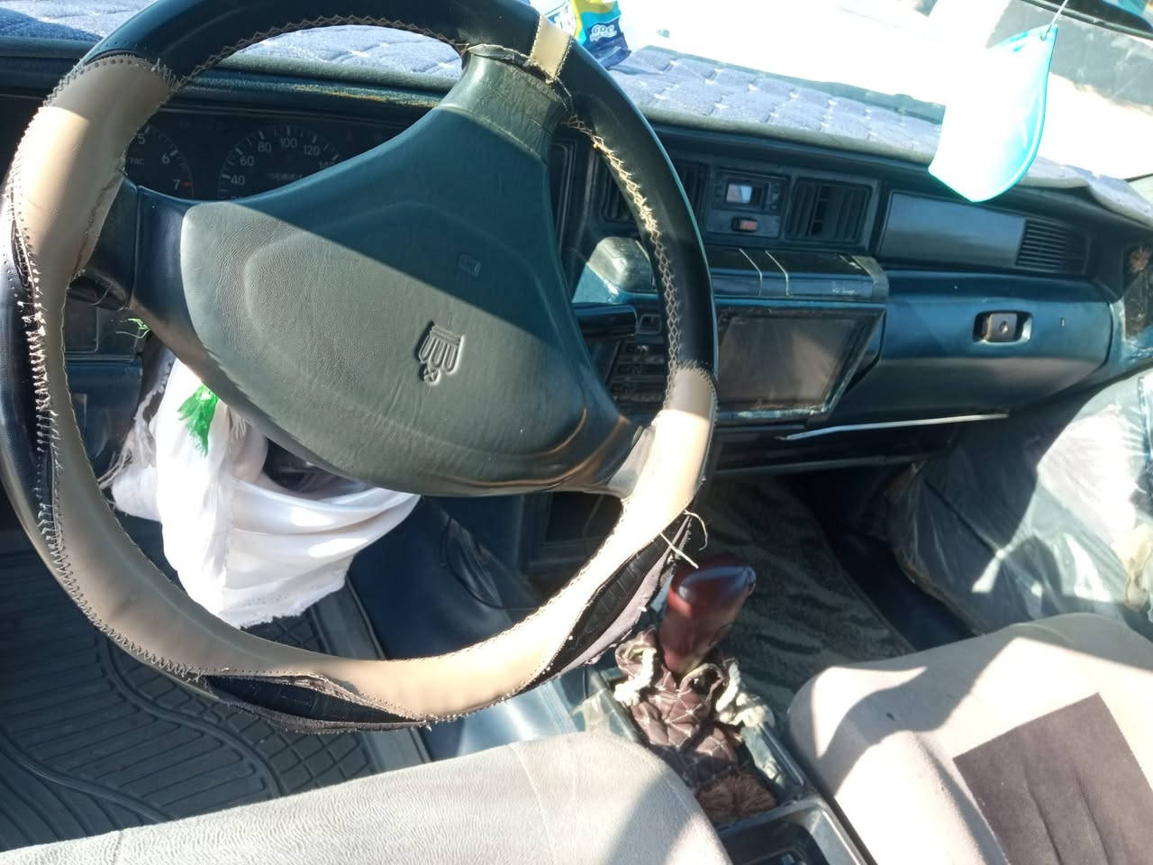 السلام عليكم
سيدان 91 للبيع  محرك ونجي غرفه نظيفه كشرة  حلوة مداور ثاني الكير بيه تأخير على البك وهيه باردة  السعر 50وبيه مجال  مكان السيارة السماوة 

للتواصل ‏‪***********‬‏ ابو زهراء
