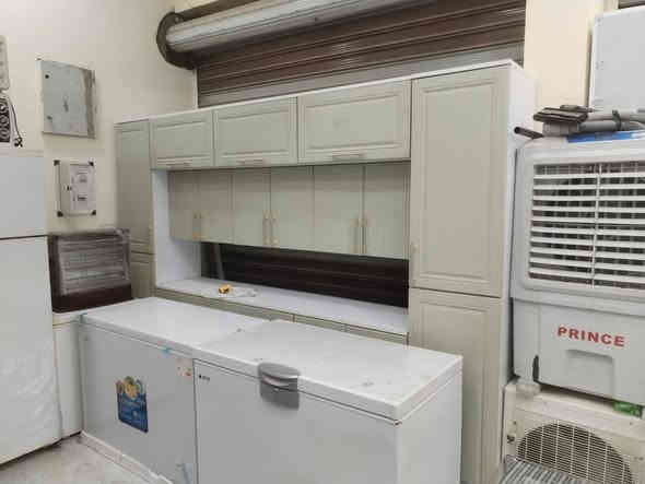 كاونترات قياس ٣متر خشب تركي HDF متوفر جميع الموديلات العنوان واسط نعمانيه شارع جعفر الطيار مقابل معرض أبو نور للسيراميك اي استفسار مراسلة الصفحة او الاتصال على *********** /***********
