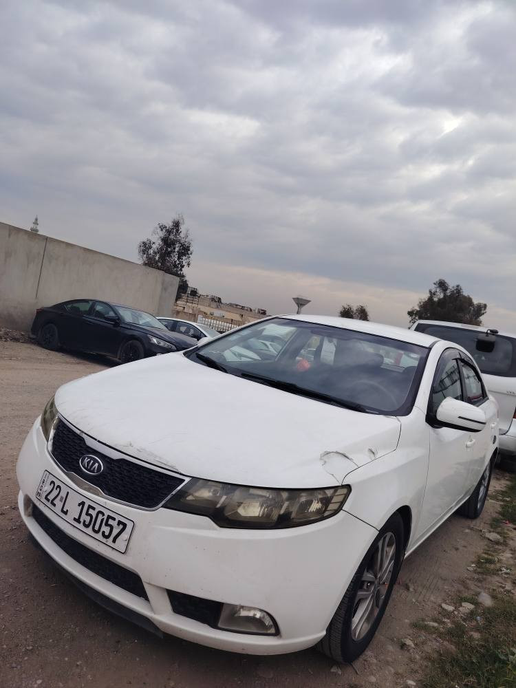 كيا سيراتو ١١ صبغ عام اثر شضايه فقط فقط بيها ضربه يم قبق البانزين شرط غيرها ماكو اي ضربه بجم كبس كير شرط تبريد تدفئه المحرك ابيعك فحم بيع صوت بستن سياره شغاله وتمشي كلشي مابيها ما ياثر فقط صوت مزعج شويه ب مشي يكطع   سنويه بعدلها شهر وتسقط السياره باسمي شرط التحويل مكاني موصل
للتواصل مخابره ***********
واتساب *********** موصل, نينوى
