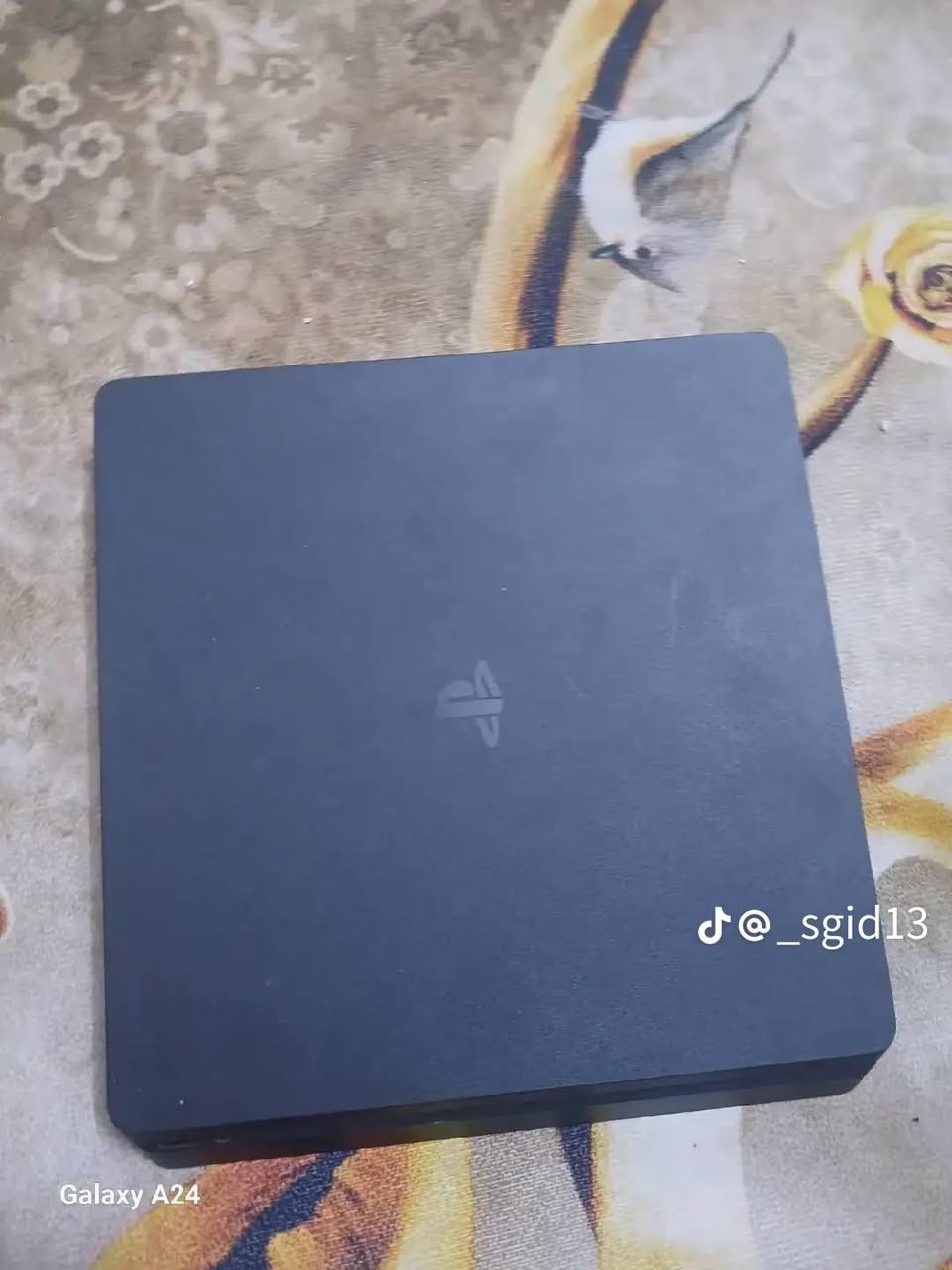 نضيف ذاكره 500نضام 12بوينت 50ويا قرص جي تي اي وملحقاته ***********
