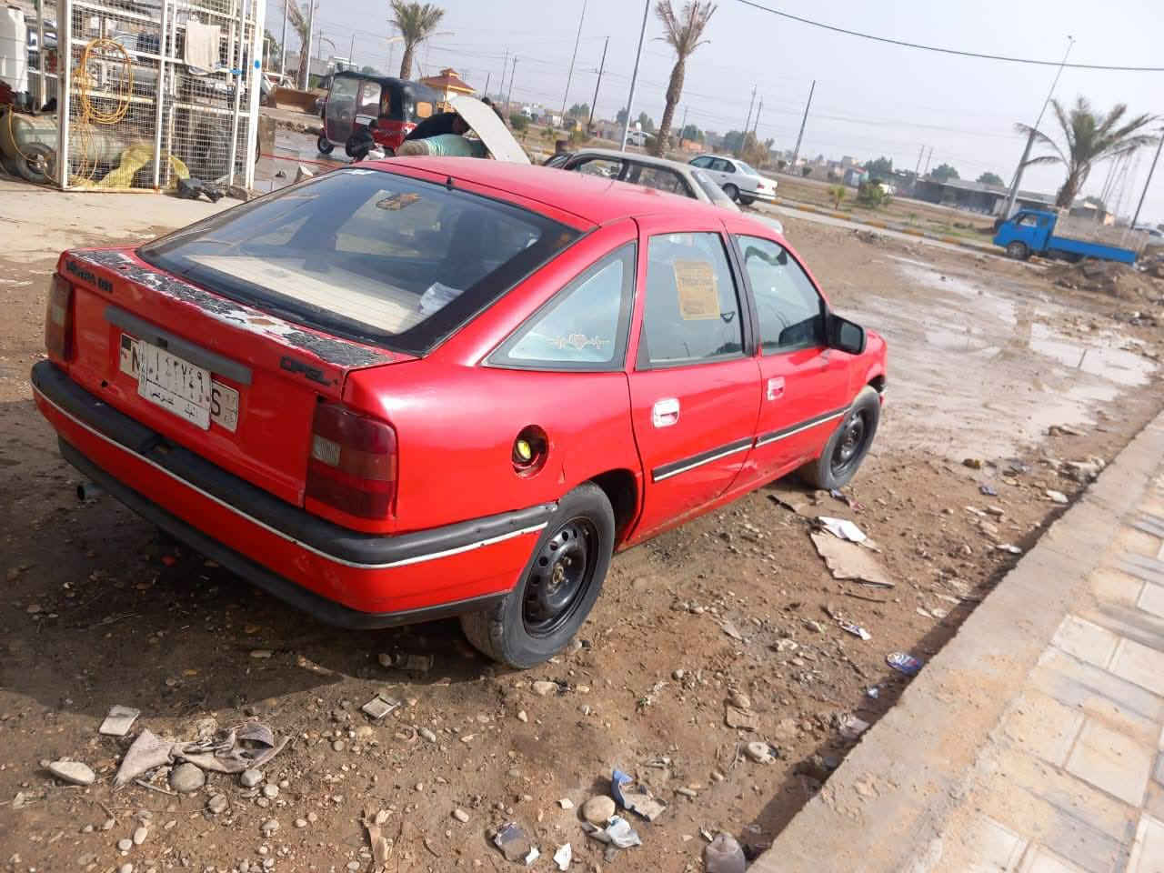 اوبل فكترا  موديل ١٩٩١ 
حجم ٢٠  كير عادي
 سياره رقم نجف مشروع وطني سنويه ل٢٧  شرط المداور 
جاهزه كير محرك خير من الله حداديه خلفيه اماميه جديده تايرات جدد
 كهربائيات كلها شغاله 
سكن- لايت عالي ناصي- اشاره رباعي- ماسحات- حماوه- رون- 
 كلشي بالسياره جاهز وشغال 
تاخذها ربع ما تذب عليها

 سعرها ٢٥ ورقه وبيها مجال
مكاني واسط قضاء الحي
 هذا رقمي بيه واتساب شبكة الاتصال ضعيفه يمي مرات يطلع الرقم مغلق راسلني واتساب وبيك خير وتدلل
 ***********
