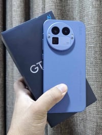 للبيع ريلمي GT8 برو عملاق ريلمي الجديد  ذاكره 512 نضافه 100 مكفول كامل...