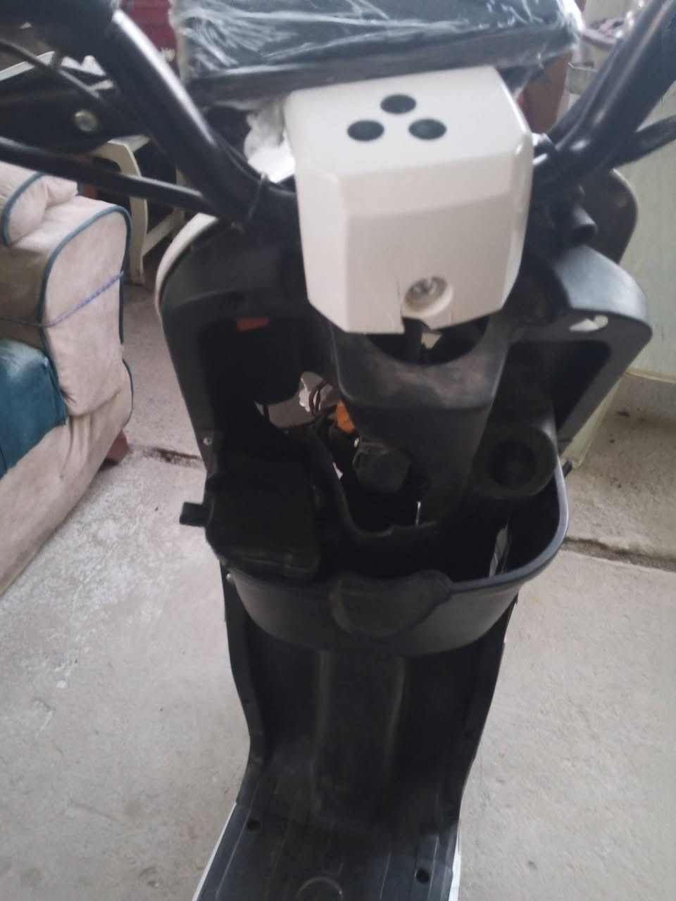 السلام عليكم
دراجه شحن 
شركة ريان
موديل 2025
من هسه ابيعلكياها مفلشه
لا اصلح ولا شي التصليح عليك
البطاريات 4
تلث نمر
تشغيل سويج وبصمه
مكاني البصرة المعقل شارع النجده
سعرها 250وبي مجال قليل حگ الجيه
***********
