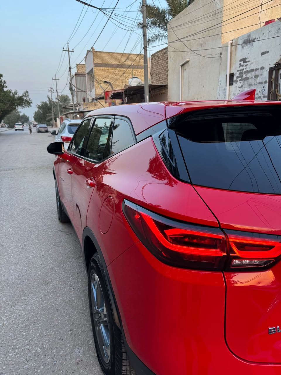 بليزر مديل 2023 
سياره جديده 
2000 تيربو 
اربعه سلندر 
حادثه قطعه وحده فقط لبنيد 
رقم اربيل 
تخم تاير جديد 
تبريد قطعتين
لايت زنون
مكاني النجف 
سعره 225 وبي مجال
*********** النجف, العراق
