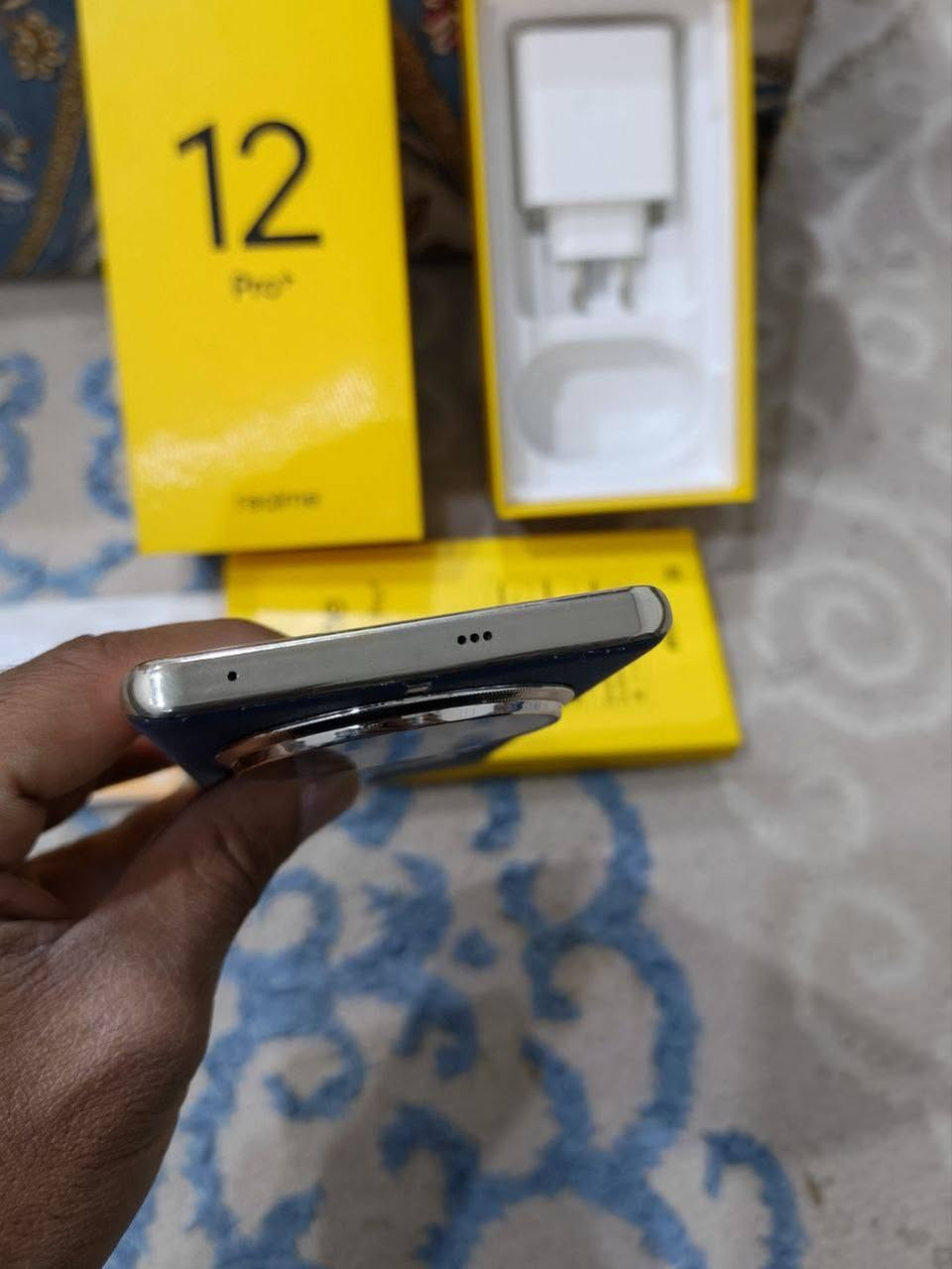 السلام عليكم جهاز للبيع ريلمي 12برو بلس 5G 
الذاكره 512 العشوائيه 12+12=24 بطاريه 5000 
الجهاز مبدل بي فقط زر الصوت كاميرا احترافيه تدعم الزوم حتى 120X مستخدم شي قليل كلش الجهاز جديد مع ملحقات كارتون وشاحن بدون كيبل السعر 275 للاستفسار الاتصال على الرقم ***********
