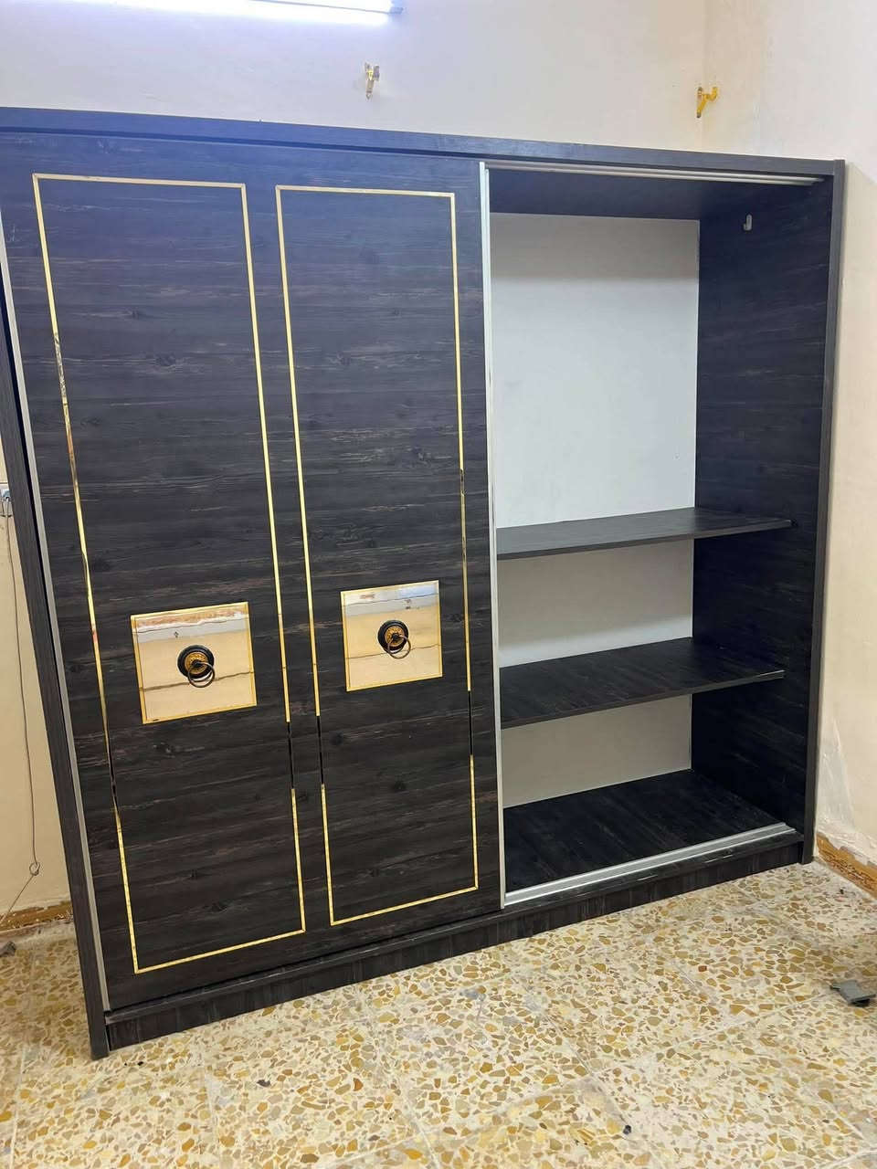 غرفه تركيه مستعمله 
نضام سلايت
تكون ٥قطع
السعر  325
مع الشد و النقل داخل بغدا مجاني


**إذا كنت صاحب هذا الإعلان وتريد حذفه لأي سبب، رجاءا أرسل رسالة إلى الدعم الفني**
