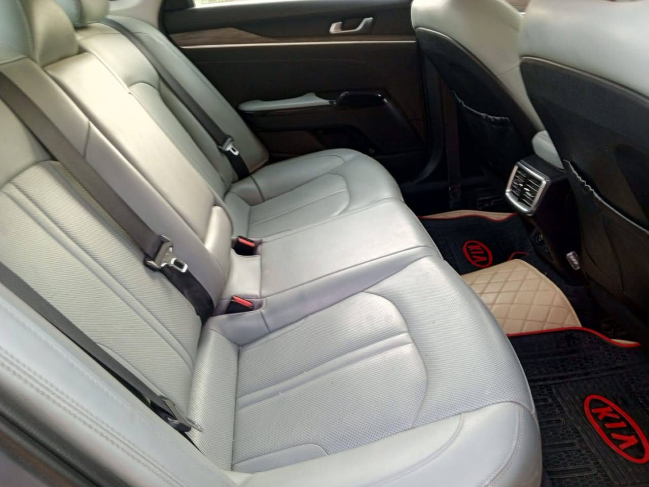 السلام عليكم K5   رقم بغداد حره بسمي  موديل 2021  فىه EXفول مواصفات تحكم استيرن كشن حار بارد تدفع استيرن شحن لاسلكي رادار امامي خلفي قياده ذاتيه سايد بريك بصمه بصمعه تشغيل بصمه ابواب اوتو هولد اربع وضعيات قياده محرك 1600 تيربو ما مفتوحه حداديه وتبريد وتايرات وباتري جديد بنو رامه مواصفات EX معروفه مكفوله اصوليات وعيب شرعي حادث جاملغ وبنيد ايررباك استيرن راجع سستم السعر 175 رقم التلفون *********** بي واتساب
