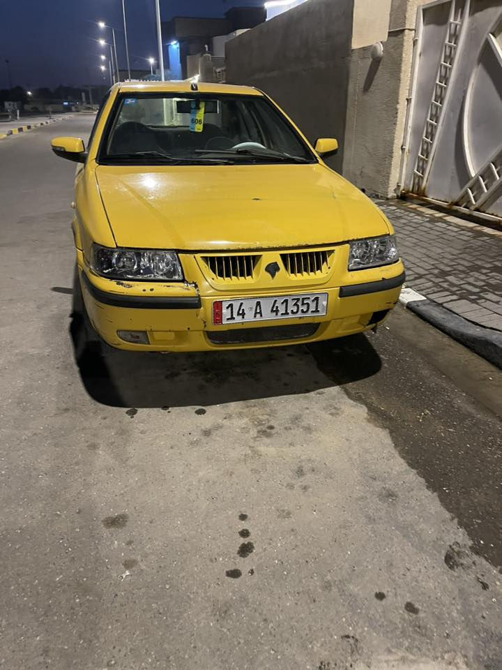 السلام عليكم سمند موديل 11 مصفره هيئه وغرامات سنويه ل 30 سياره حداده جديد تخم تاير صينيه وعينه جديد تبريد ثلج سياره جاهزه من كلشي مابيها نقص برغي عنواني البصره كزيزه رقم تلفوني *********** السعر 33 وبيها مجال
