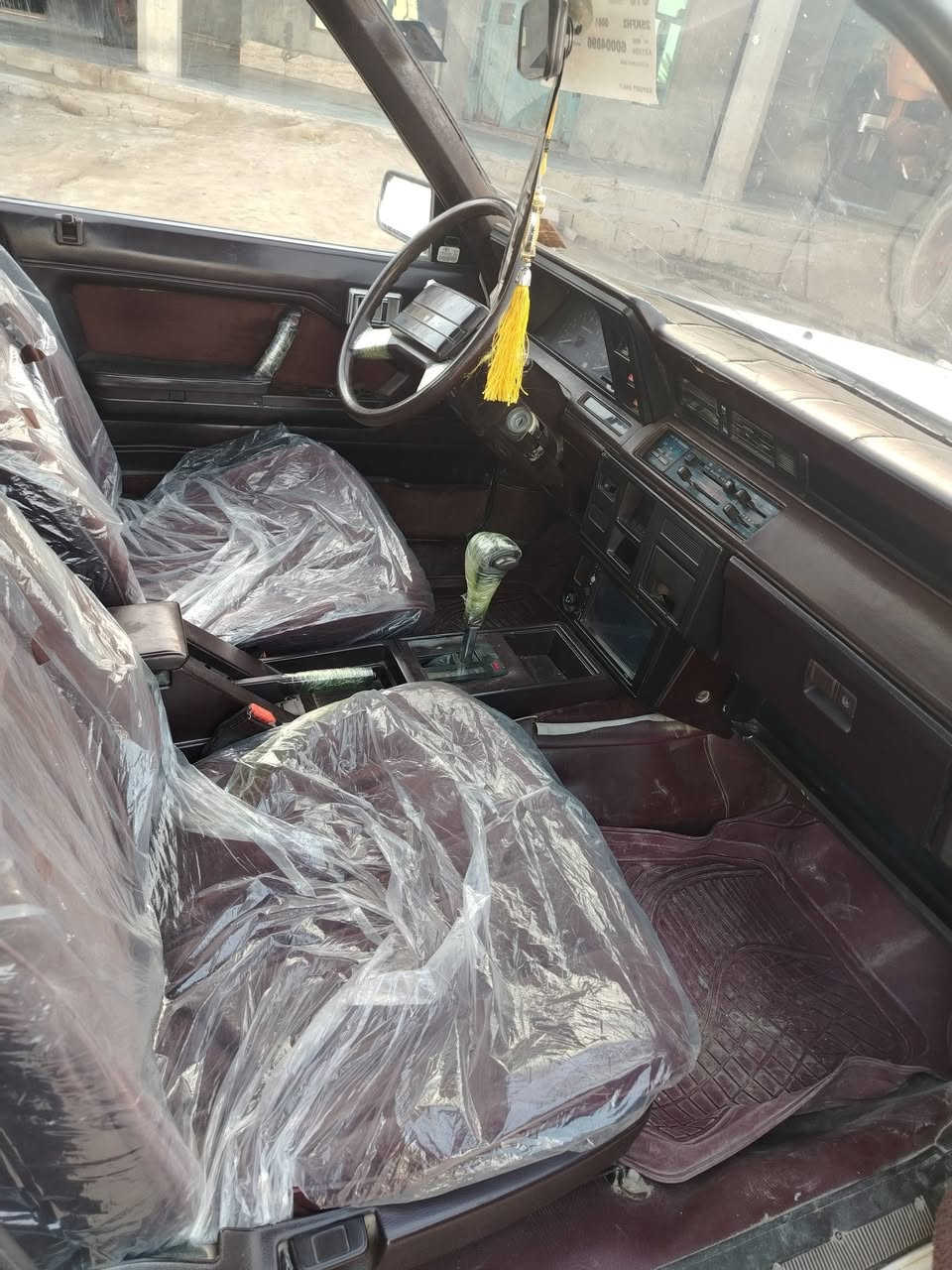 السلام عليكم للبيع سوبر موديل 85 كير ومحرك بطاه ثنين ونص سياره مكفوله ***********
