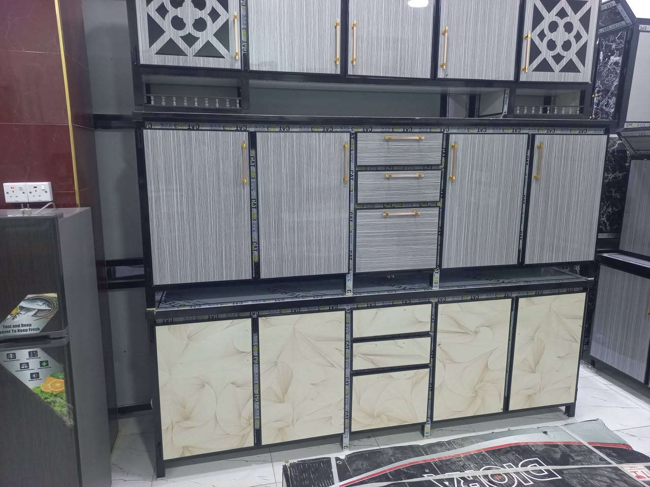 وصلتنا وجبة مطابخ جديده العنوان الرمانه قرب الجسر للاستفسار الاتصال على الرقم ***********
