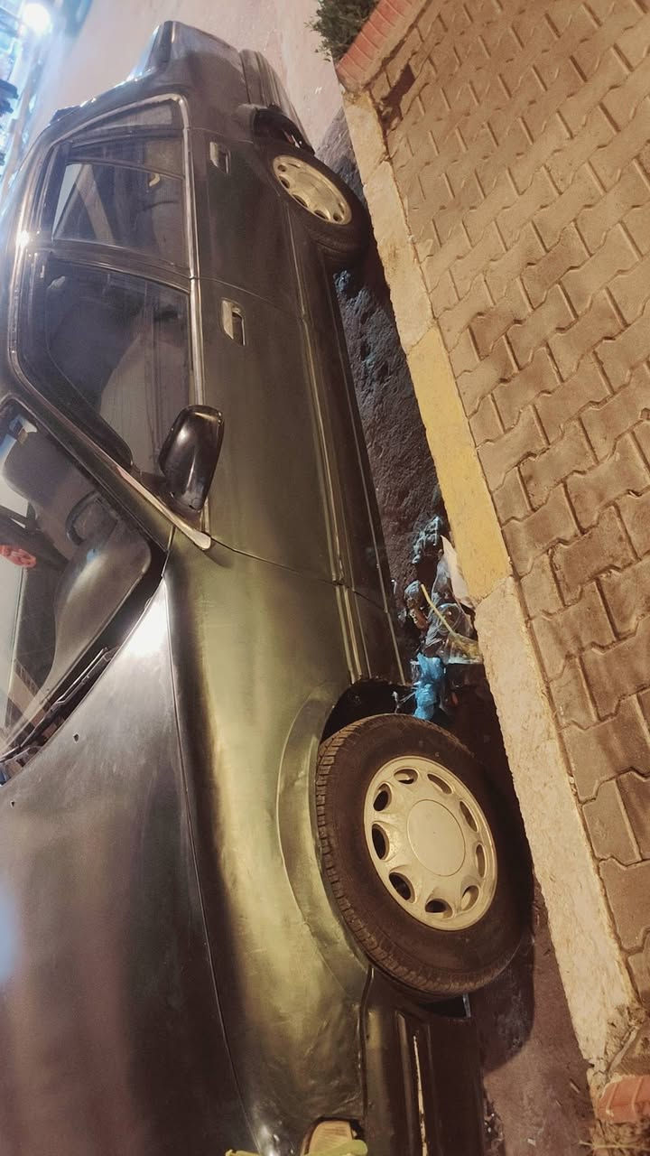 برنس للبيع موديل 94 سياره حلوه تبريد ثلج كير محرك مكفول لون زيتوني سعر 35 وبيها مجال بيها جراد رقم صاحب السياره *********** بابل محاويل
