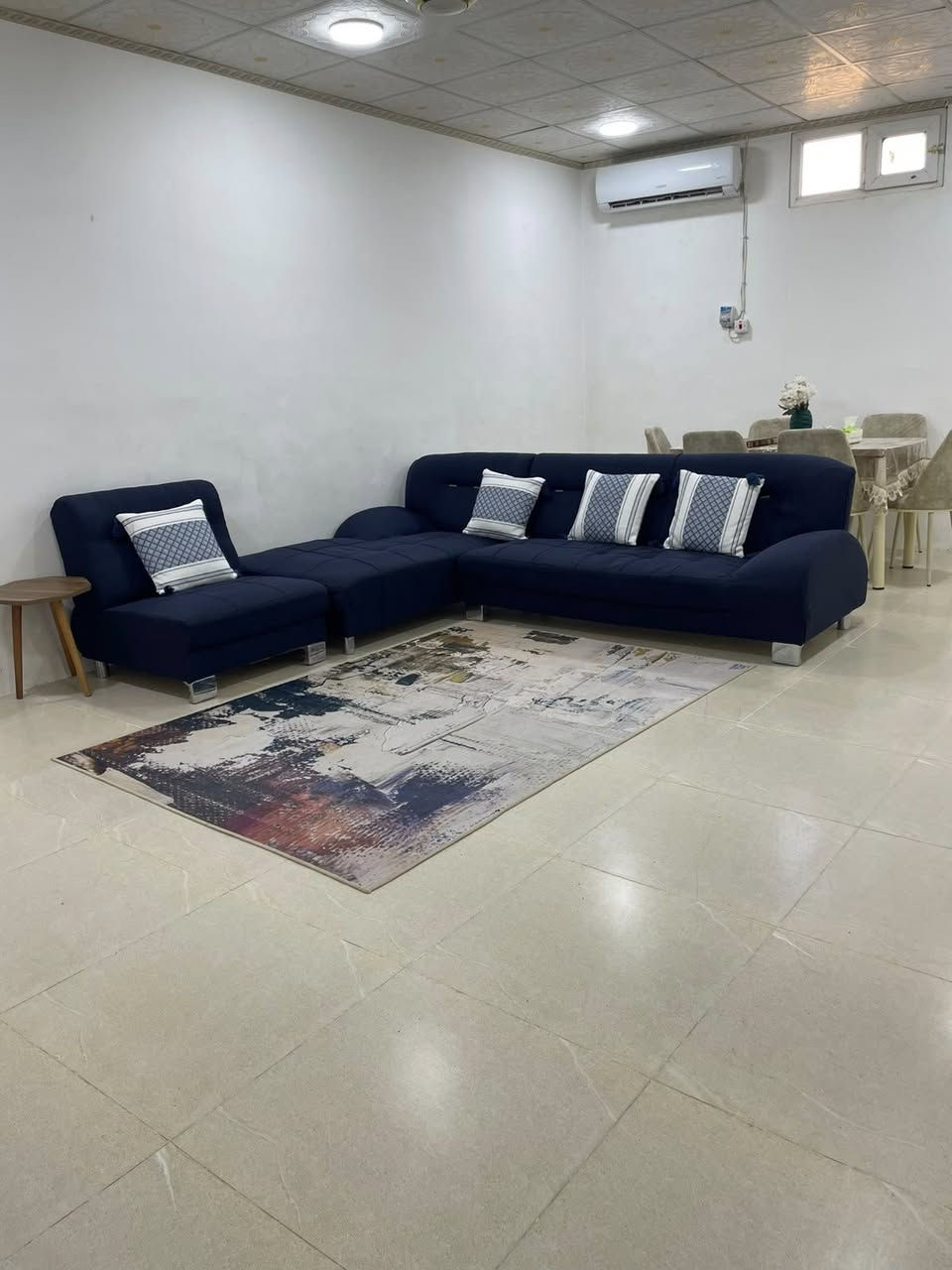 🏘🏘بيت للبيع ديالى خانقين / حي رمضان شارع السايدين طريق كلار خلف رزكار ابو تبريد 
طابو صرف ركن مساحة 240 متر واجهة 12 والنزال 20 بجانب البيت حديقة تابع للبيت 
طابق الاول 
1 غرفة نوم واستقبال وصالة كبيرة ومطبخ كبير حار وبارد ومجمع درج داخلي وخارجي ومجمع درج وكراج سيارة 
طابق الثاني 
2 غرفة نوم وصالة كبيرة ومطبخ كبير ومجمع صحيات وبيتونة 
فول سيراميك وطابق ثاني سيراميك وسقف مغربي 

السعر / 135 مليون بي مجال 

للأستفسار اكثر اتصال بالارقام فقط 
***********
***********
مكتب فريا موفق للعقار
