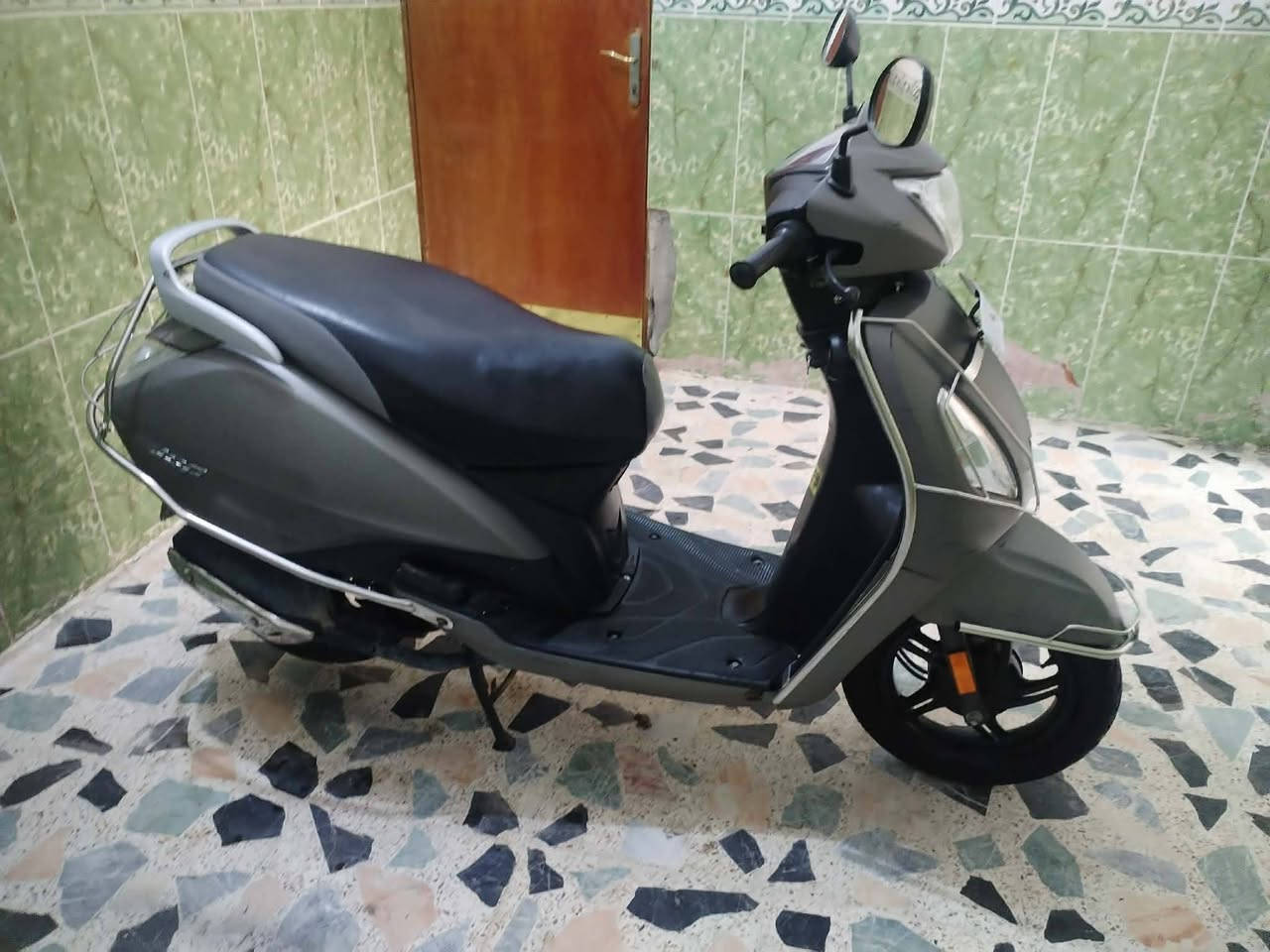 السلام عليكم دراجة جوبيتر هندي موديل 23اوراق للبيع المكان واسط قضاء الحي تفاصيل أكثر اتصل ***********
