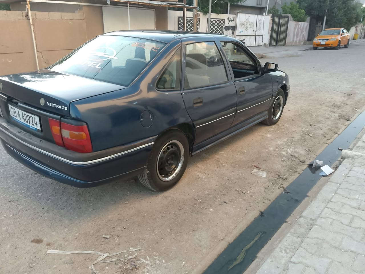 سلام عليكم سياره اوبل مديل 1994 محرك 20 كير عادي رقم ديالى السياره مابيه ضرار تعال افحص وشوف ابعينك بطاقة بازين مقدم عليه صار اهوي من مقدم بيع  مستعجل السعر 36 وبيه مجال لتواصل الرقم هاتف ***********الموقع كركوك
