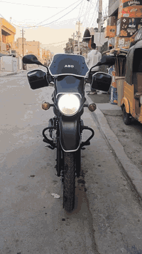 بعد اذن الادمن/بوكسر موديل 2023 مرقم بغداد بأسمي مشروع وطني تتحول جميع الاماكن فقط تفيلس كفاله عامه 
ماشيه 13 الف حقيقي/ زنون عالي وناصي يشك شك/
مصدات+واقيات+نشرات خلفيه ابيض واحمر دبل اشاره/
دراجه كامله مكمله (السعر 2500) وبيها مجال شي بسيط/
الرقم (***********) واتساب ورصيد موجود)
