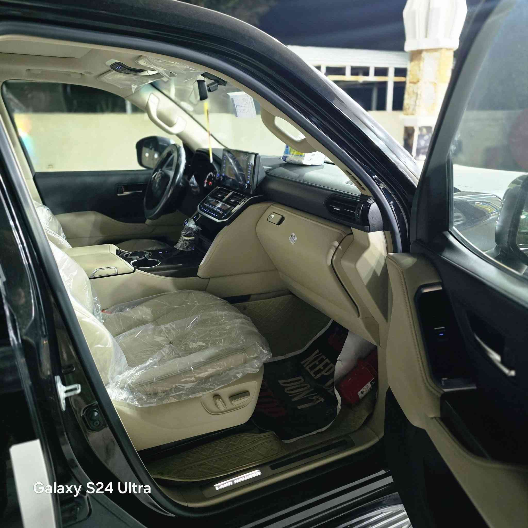 للبيع لاندكروز موديل 2022 ساز اصلي شاشات تتبيق فول مواصفات بسمي كفالة منل زلغ مكاني بغداد ***********/
*********** سعر مناسب بل عافية علا ياخذهة
