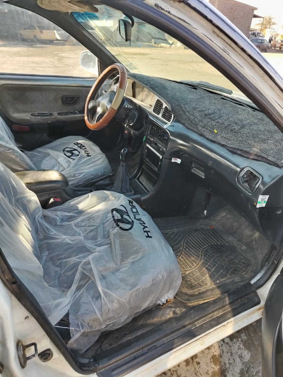 السلام عليكم سوناتا تو موديل 95 رقم انبار تحويل مباشر سنويه جديده
كير عادي مكفول
محرك 2000 مفتوح نظيف مكفول
مكفوووله من ضربه صبغ احزام فقط
مكان السياره الرمادي 
السعر ٣٦
***********
