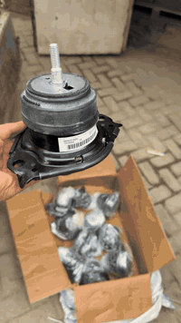 متوفر ادوات للسيارات الامريكي 🇺🇸
تاهو _ يوكن _ اسكاليد
بغداد _ ساحت طيران 📍
فرع العريض ملقب حجي منيشن
موجود توصيل 🚚 __ الاستفسار *********** جملة ___مفرد
