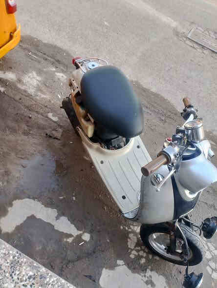 السلام عليكم ورحمه الله دراجه كلاسيك فحل شلعه ومعدل تأخذه مثل ما بالصوره سعر 225 و بيه مجال مكاني بلديات ***********
