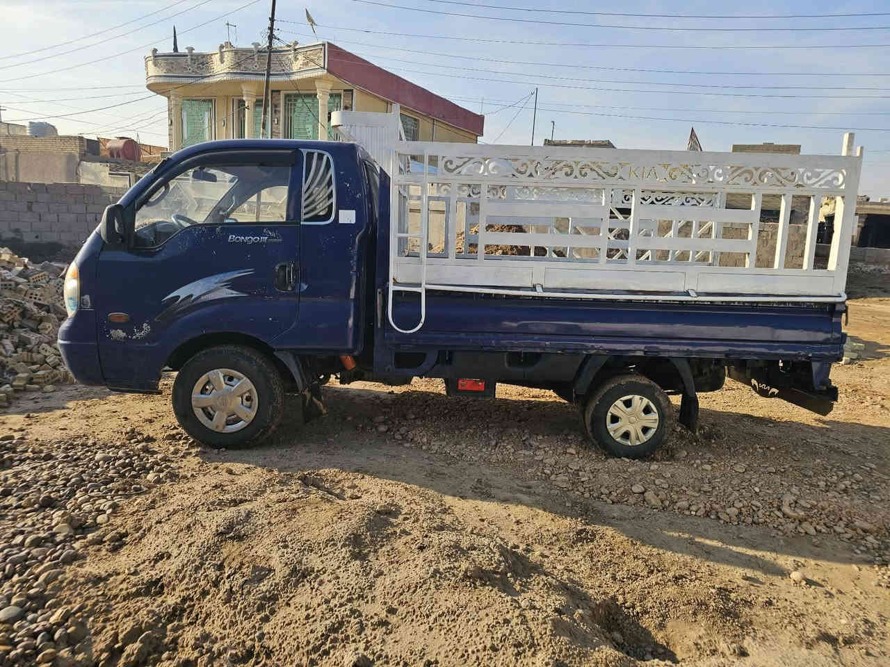 السلام عليكم كيا قرده مديل ٢٠٠٧ سياره جاهزه وبلاديه تخم تاير صدر جديد محرك مشترك ٣٠٠٠ بي بخار كير اكسل شاصي كفاله كهربائية كلهه شغاله على البلاد رقم بغداد انكليزي هزه وسنويه قبل ١٠ تيام جددته السعر ٧٧ للستفسار (***********)/(***********)
