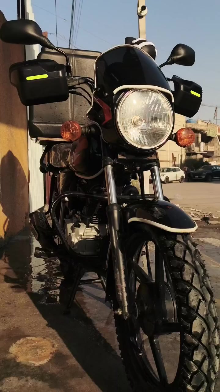 السلام عليكم
دراجه بوكسر موديل 21سنويه باسمي تحويل ثاني يوم المكينه ما مفتوحه كفاله

الدراجه نصبه وجمال ورزانه السعر 2300 وبيهه مجال المكان البياع
***********
