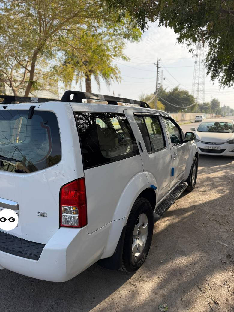 باتفندر 2012 للبيع وارد خليجي بيه طخه بجاملخ الخلفي الايسر  وسونارة جديد موجود سيارة كامله مبيه اي نقص كير محرك صدر كله كامل فول مواصفات بصمه سلايد تبريد 3 قطع تخم تاير جديد  مسجل شاشه كامرة بلاد كشي بيه علبلاد سنويه 2027 هزة بيه رقم جديد 4 ارقام عارضه 125 الاتصال *********** بغداد, العراق
