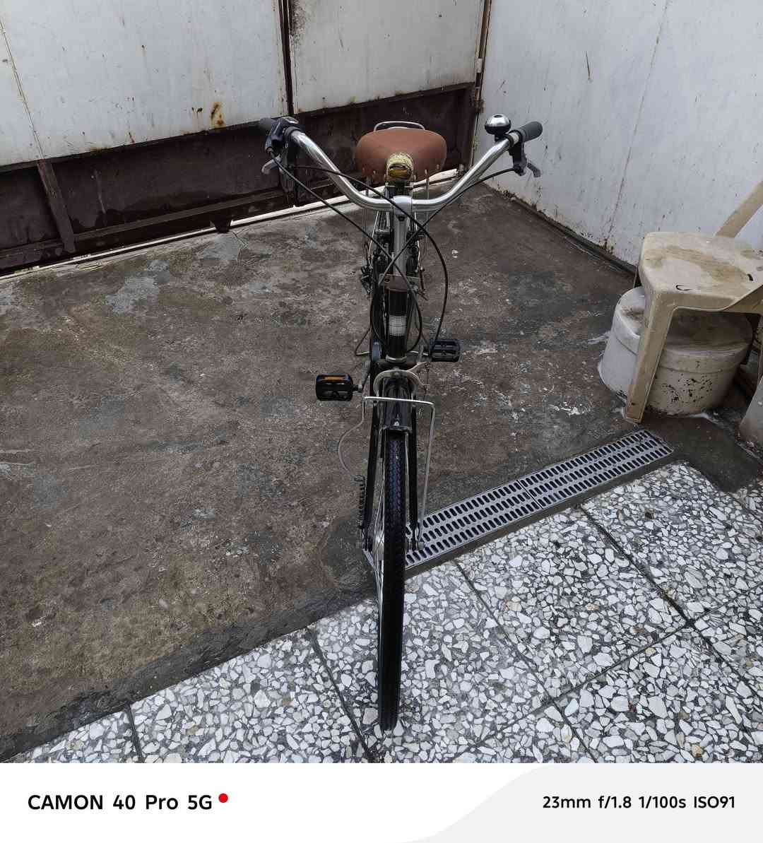 يا الله سلام عليكم بايسكل ياباني مال رمبه للبيع العنوان بغداد البلديات بايسكل عقرب 6نمر وحساس تايراته جوابته جدد كشن طبي نضيف 100/100  السعر اتصل على الرقم وتئمر امر ***********متواجد واتساب  وبيكم خير ودللو
