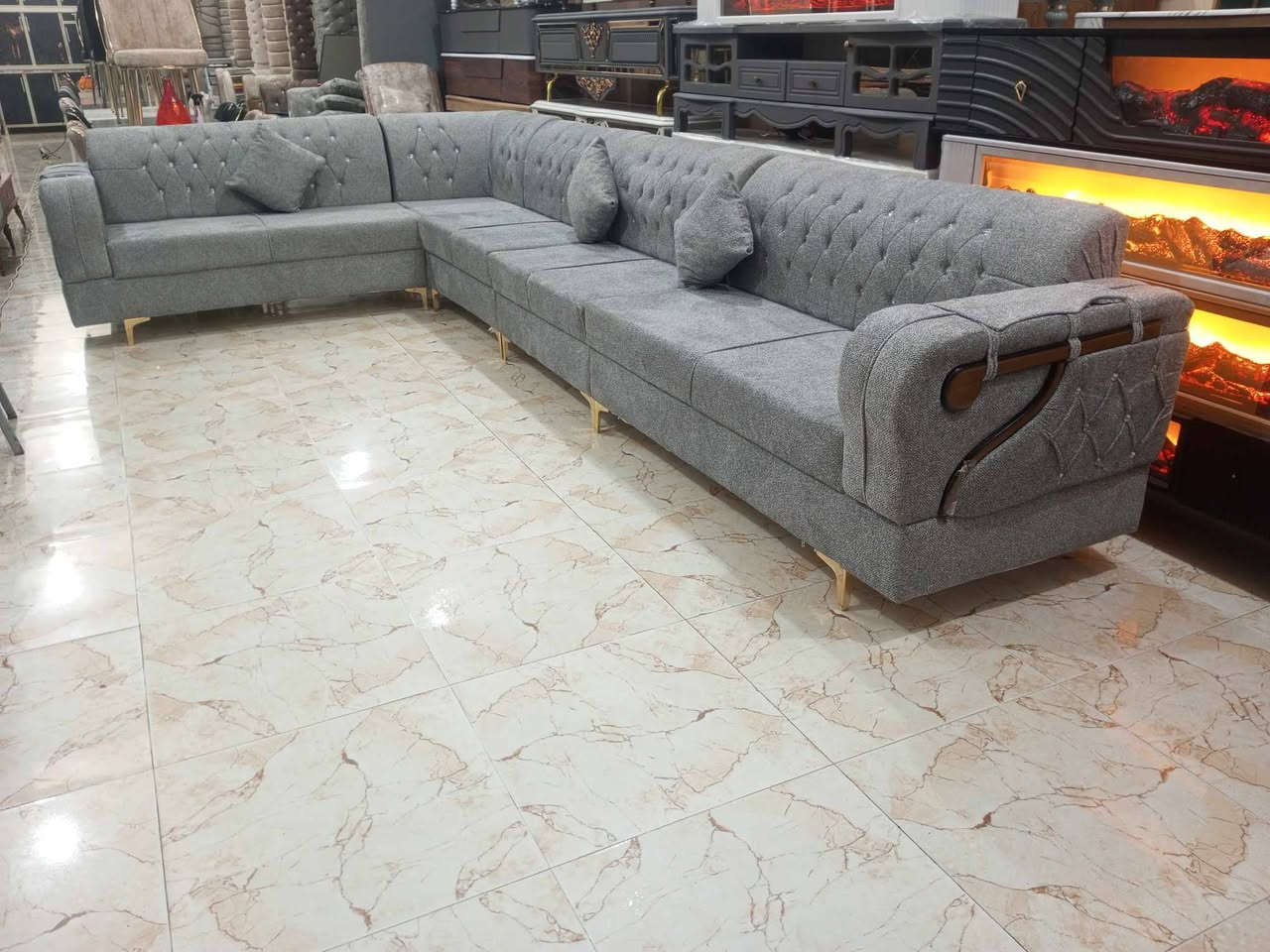 معرض ابو عبدالله للاثاث المنزلي 🔥 🫡
تم وصول وجبه جديده بموديلات جديده وشرط بلاويد اسود  واسعار ما تلكها يم غيرنا قماش كله شر تركي مبطن درجه اولئ 🔨✌️ 😎
متوفر كادر خاص لاخذ لقياسات حسب لمساحه وعدد لمترات عنوانا الوحيد تكريت الديوم مقابل مطعم المذاق بلقرب من اسواق الزوبعي للاستفسار خاص او اتصال ***********متوفر وتساب وخاص🚕💁‍♂️
