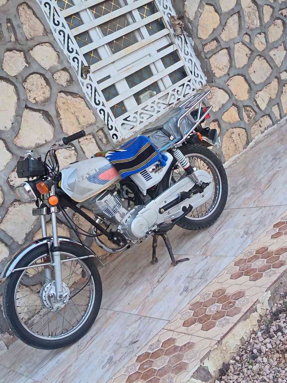 دراجة لل بيع نامة شلامجه اصلي.22 بلاد المكان دوانية شافعية. رقمي ***********
سعر خاص.
