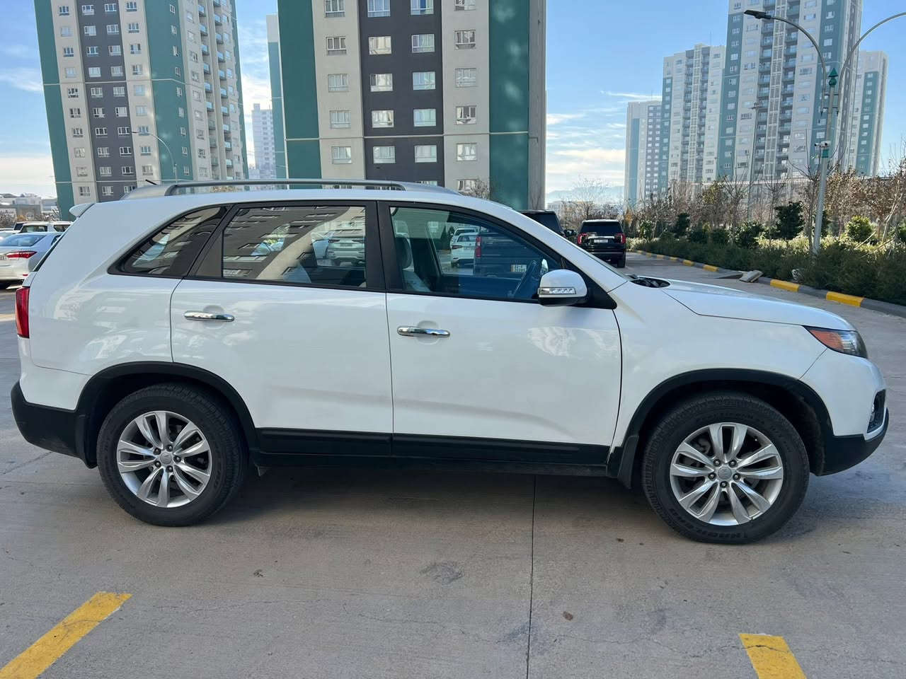 کیا سۆرینتۆ گێڕ ئۆتۆماتیک 2013 ڕەقەم سلێمانی فول مواسەفات ئاوێنە ئیشارەت ئاوێنەکانی ئەخەوێت سوکان ڤۆلێۆمە تەبرید مەرکەزی سێ کوشن بەس بەسمە و پاناڕۆما نیە گێڕ و مەکینە و تەبرید و تەحویل و غەرامە بە شەرت هەردوو سویچەکەشی لەگەڵایە نرخی 147 و معامەلە شوێن سلێمانی 
***********
***********
هەردوو ژمارەکە واتساپی هەیە 

كيا سورينتو گير اوتوماتيك 2013 رقم سليمانيه فول مواصفات مراية تطبق و بيها اشاره استيرن ڤوليوم تبريد مركزي ثلاث مقاعد فقط مو بصمة و مو باناروما گير و مكينه وتبريد وتحويل و الغرامه بشرط والبصمتين ويا السعر 147 ومجال مكان السيارة السليمانية المعاملة على هذا الارقام الي مسجله فوك والارقام بيها واتساب
