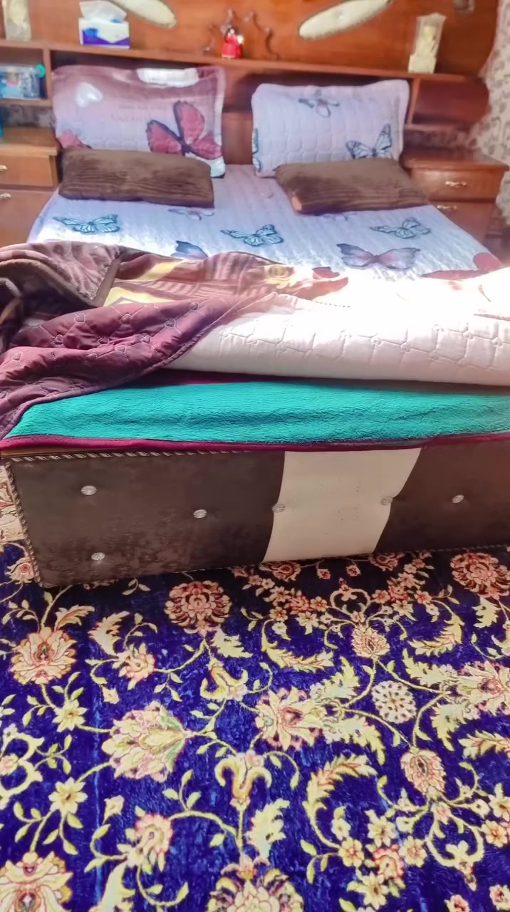 #متاح ⛔️
تخت مستخدم مثل ما موضح بالصورة أدفع سعر وابيعك.

العنوان: الموصل الرشيدية


**إذا كنت صاحب هذا الإعلان وتريد حذفه لأي سبب، رجاءا أرسل رسالة إلى الدعم الفني**