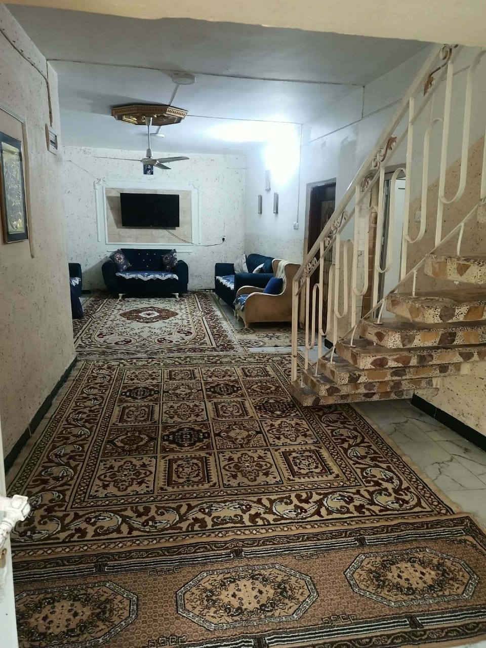 للبيع 《فرصه سكنيه استثماريه 》
السلام عليكم  
تم توفير بيت  إصلاح زراعي 
المساحه.     :  460 متر. 
#الواجهيه: 10 متر
صنف العقار : إصلاح زراعي(مكاتبه فقط )
الخدمات.    : خدمات كامله《 مي كهرباء تبليط  》
السند.         : إصلاح زراعي 
#الموقع. .  : بابل / معيميره قرب اسواق حيدر الجنابي ومدرسه ثانويه التراث .
#ملاحظه.  : الأرض تابعه لليهود اغلب مساحات المنطقة 
#ملاحظه : يبعد عن الشارع العام 100 متر .
#ملاحظه:  كامل خدمات مي وكهرباء وتبليط بالباب .
#السعر :        70  مليون  قابل للتفاوض. 
#ملاحظه.  : خدمات متوفره ماء كهرباء تبليط  (الشراي الحقيقي اتصل وبخدمتك)
للاستفسار الاتصال على الارقام التاليه:
*********** اتصال + واتساب 
*********** اتصال + واتساب 
#بابل_الحله
