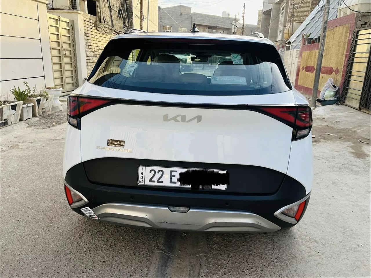 السلام عليكم
سبورتج 2023
فول مواصفات 
اعلى فئة 
ماشية50 الف

بانوراما
كشنات كهرباء
تدفئة ستيرن
تدفئة بلكشنات
حساسات امامي خلفي
جنطة كهرباء
وخير من الله مواصفات بعد
بيهة صبغ نص البنيد فقط 
رقم أربيل بسمنه سنويه وهزه جديد 
شرط التحويل 
مكان بغداد
السعر220$
***********
