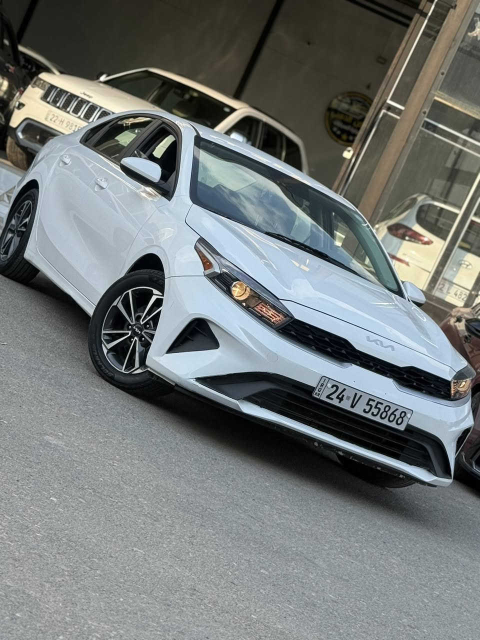 🚗 للبيع: كيا فورتي LXS موديل 2024 
📍 مكان السيارة :  موصل مدينه المعارض الجديده 
معرض الركن الذهبي 
📞 للتواصل: واتس اب    ***********
                                              *********** 
🛠️ المحرك: 4 سلندر 2000 دوش المرغوب
السعر 143🔥🔥
⚙️ المواصفات:

• شاشة كبيرة وكاميرا
• CarPlay و android
• تحكمات ستيرن
• أوتو ستوب
• قيادة ذاتية
• تحديد سرعة وتحديد مسار
• رادارات أمامية وجانبية وخلفية
• مثبت سرعة
• مانع انزلاق
• 3 انضمة قيادة

⚠️ أضرار السيارة: 3 قطع صبغ 
• جاملغ وربع بوند مع جاملغ خلفي 
بدووون دواخل 
ايربك ستيرن 

📌 تفاصيل إضافية:

• لون السيارة ابيض 🤍
• الكير والمحرك بحالة ممتازة – شرط الفحص
• صدر وخلف "بلادي"
• الرادار وحجر البيئة والكزوز  كلها أصلية
• السيارة بحالة ممتازة وبدون مصاريف
