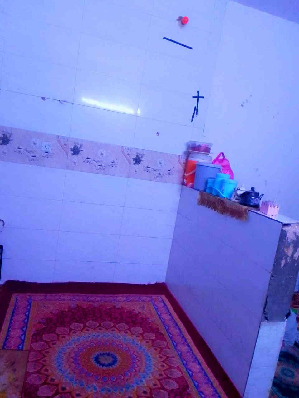 بيع ورهان 
دار زراعي 70متر يحتوي على غرفه نوم وصاله مطبخ صحيات طارمه تجعيب بناء بلوك السقف صب كونكريت  ب20مليون رهان ٧مليون  عنوان الدارشارع المطار القديم قرب شارع علكم مقابل مدرسه  افاق العلم والقصواء الاهليه  مراجعه مكتب القمه للعقار والمقاولات الكوفه شارع المعمل قرب شارع المطار القديم مجاور صيدليه بلال قرب شارع سيد حبيب 
***********
***********
