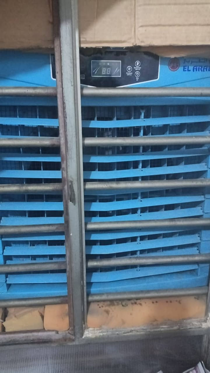 متاح كنفيره باب اول حجم كبير كلهه شغاله ١٢٥ الف وي بيهه مجال قليل رقمي ***********
