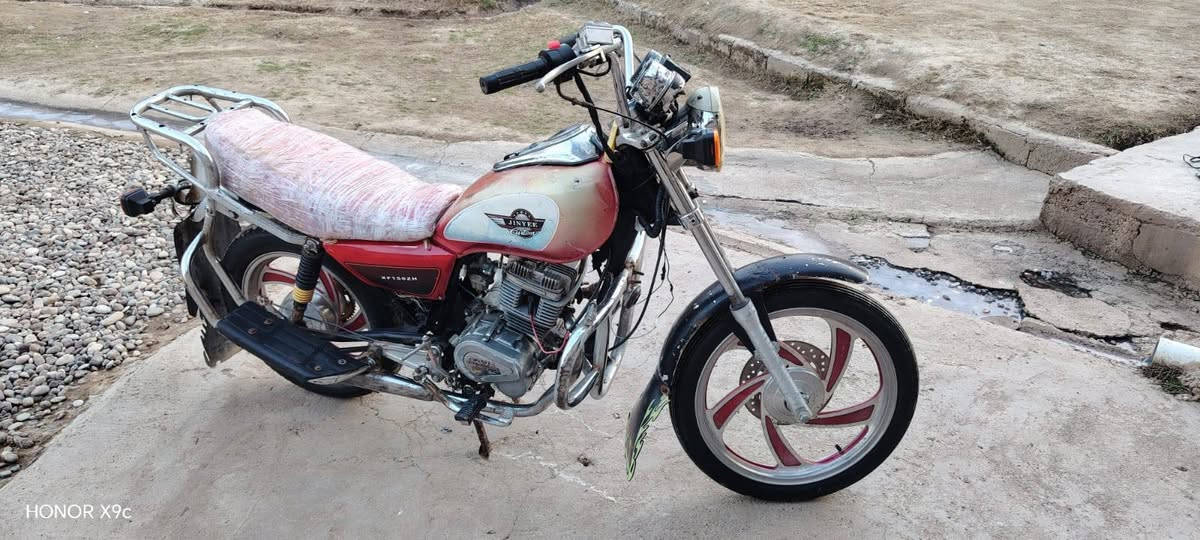 موطور جني موديل 2011 محرك نضيف كهربائيات شغاله للبيع السعر 275 وبي مجال او مراوس حسب القناعه التواصل على ارقم ***********
