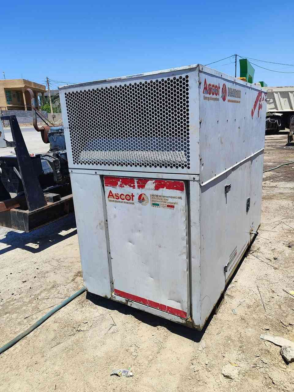 مولد سكوت المحرك دويز 4 بستم بلادي كاتم 100 /100 لاصرف ولابخار 37 كيفي شرط الفحص الاتصال علئ الارقام التاليه  *********** او *********** العراقنا بي واتساب سعر 38 ورقه وبي مجال للطيبين
