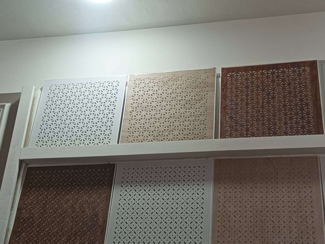 الهم صلي على محمد وآل محمد 🌺
دكورات سقوف ثانويه انوع ديكورات 
بديل رخام بديل خشب ورق جدران
بلازمات جداري جميع محفظات
رقم ستفسار
(***********)
وبل خدمه هلا ولف هلا
