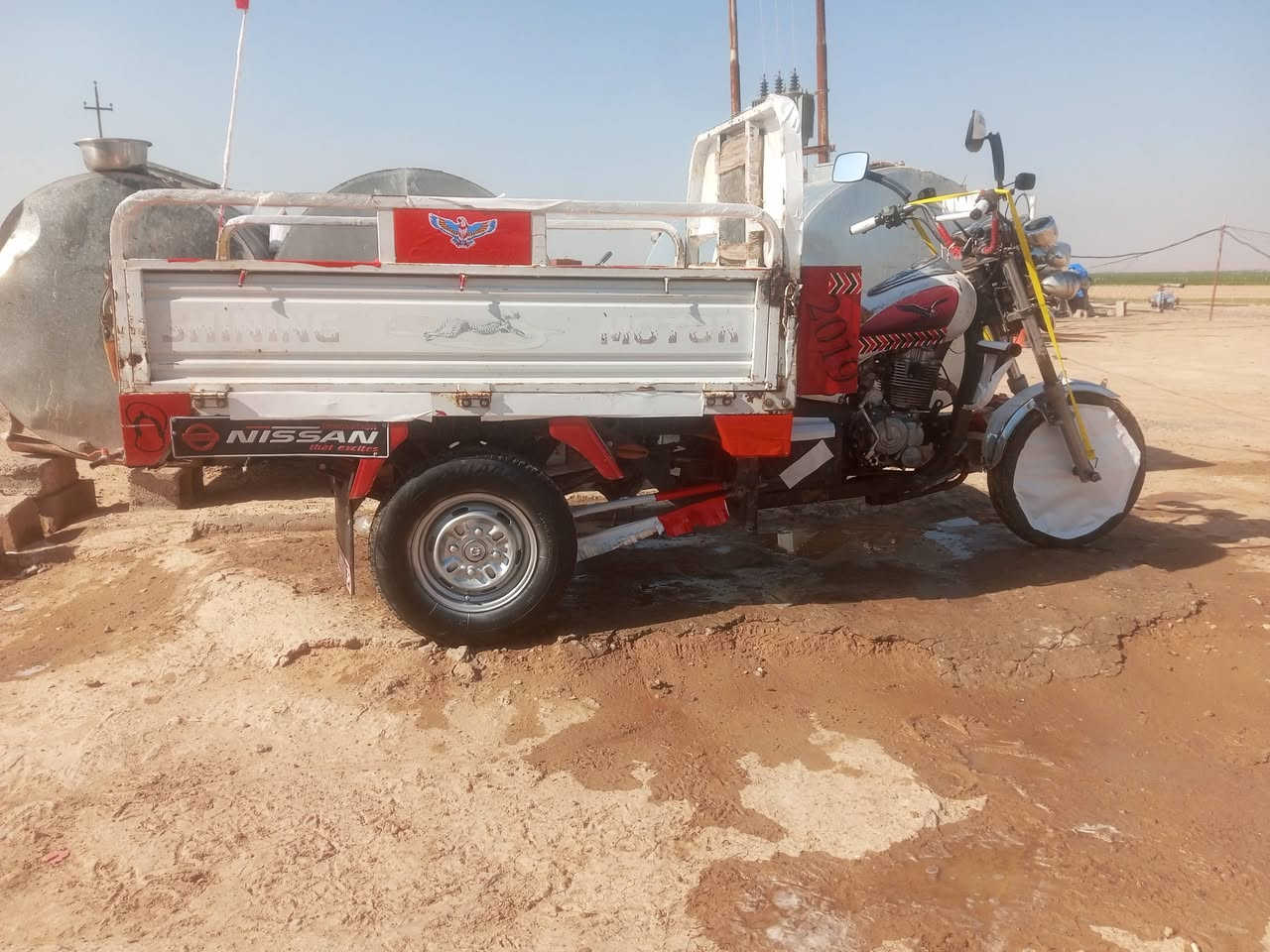 شاخوان موديل 19 ومحرك 19بلادي نضيفه جدا محرك نشط وناعم 
بودي لا خياس ولا لحيم بليته موجوده شرط نشاط فول كهربيات كلها شغاله سلف شغال تايرات جدد شواصي نضيفات حيل كلاب ستوته بلاديه السعر خاص/***********
